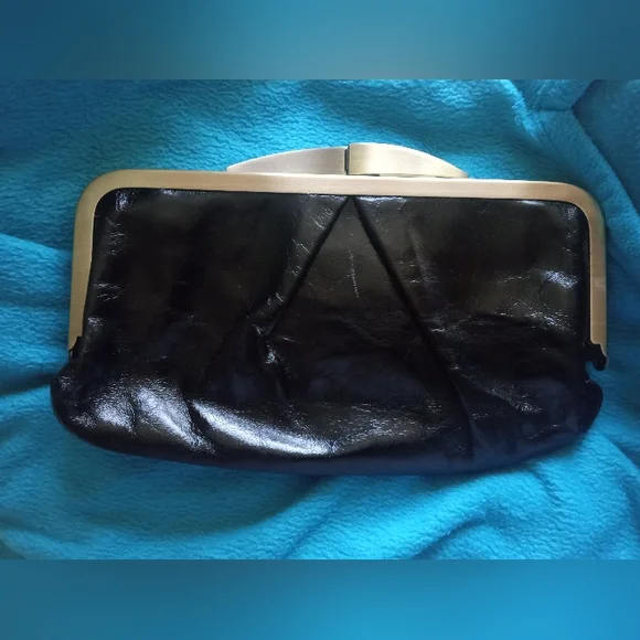 HOBO Hayley Wallet - Picture 2 of 5